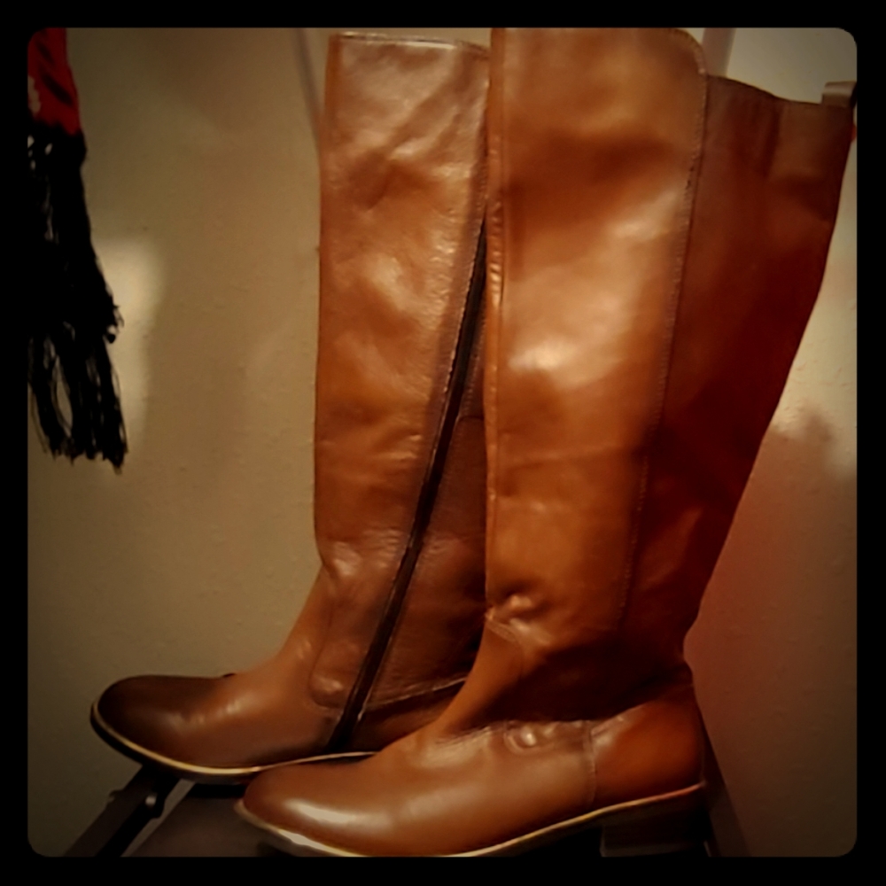Brown boots